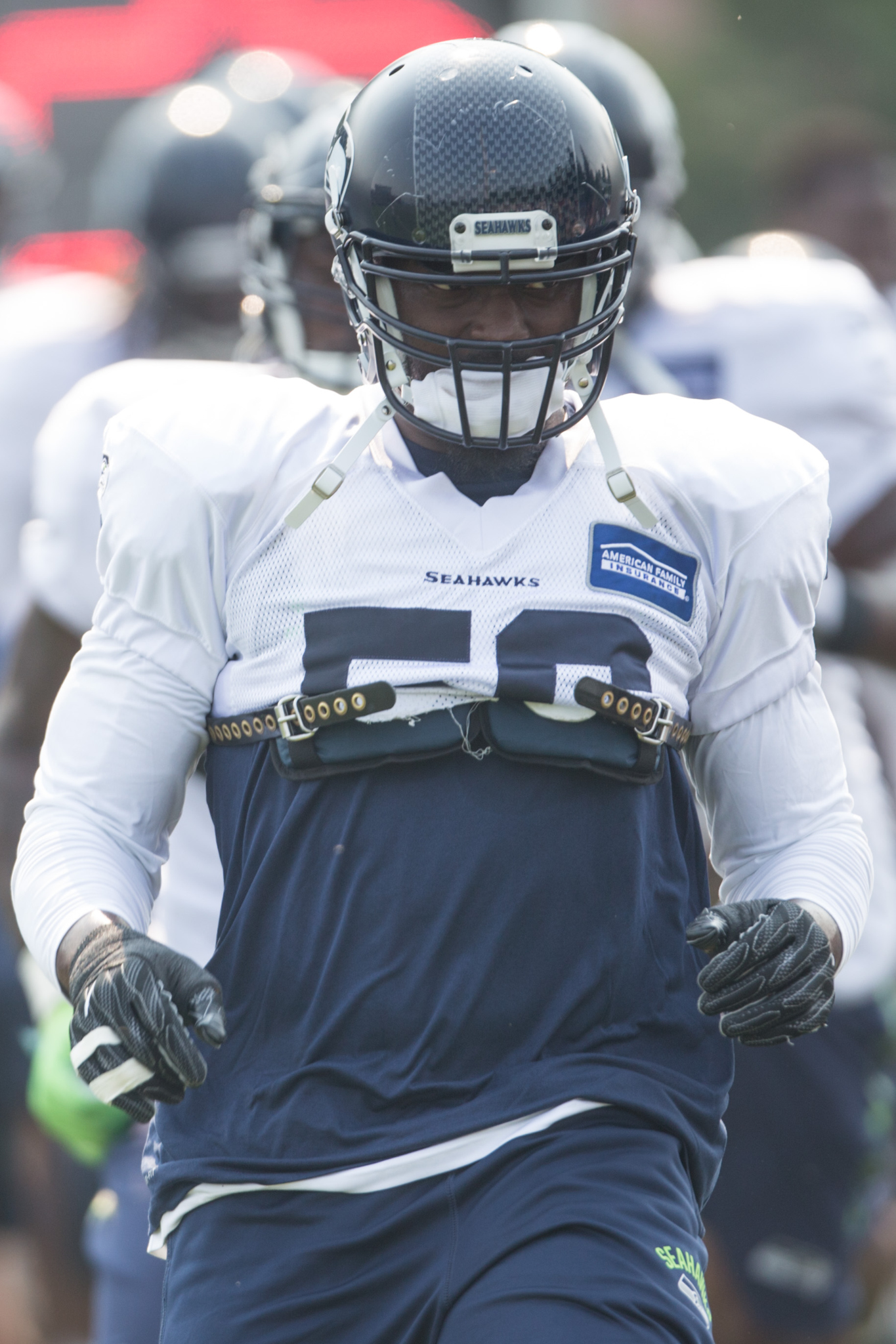 Seattle Seahawks part ways with pass rusher Cliff Avril