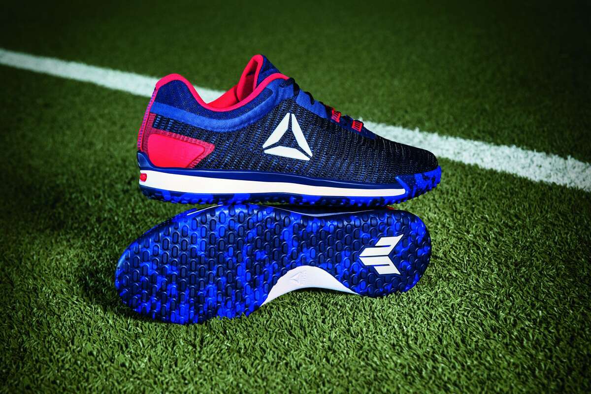 jj watt shoes new release