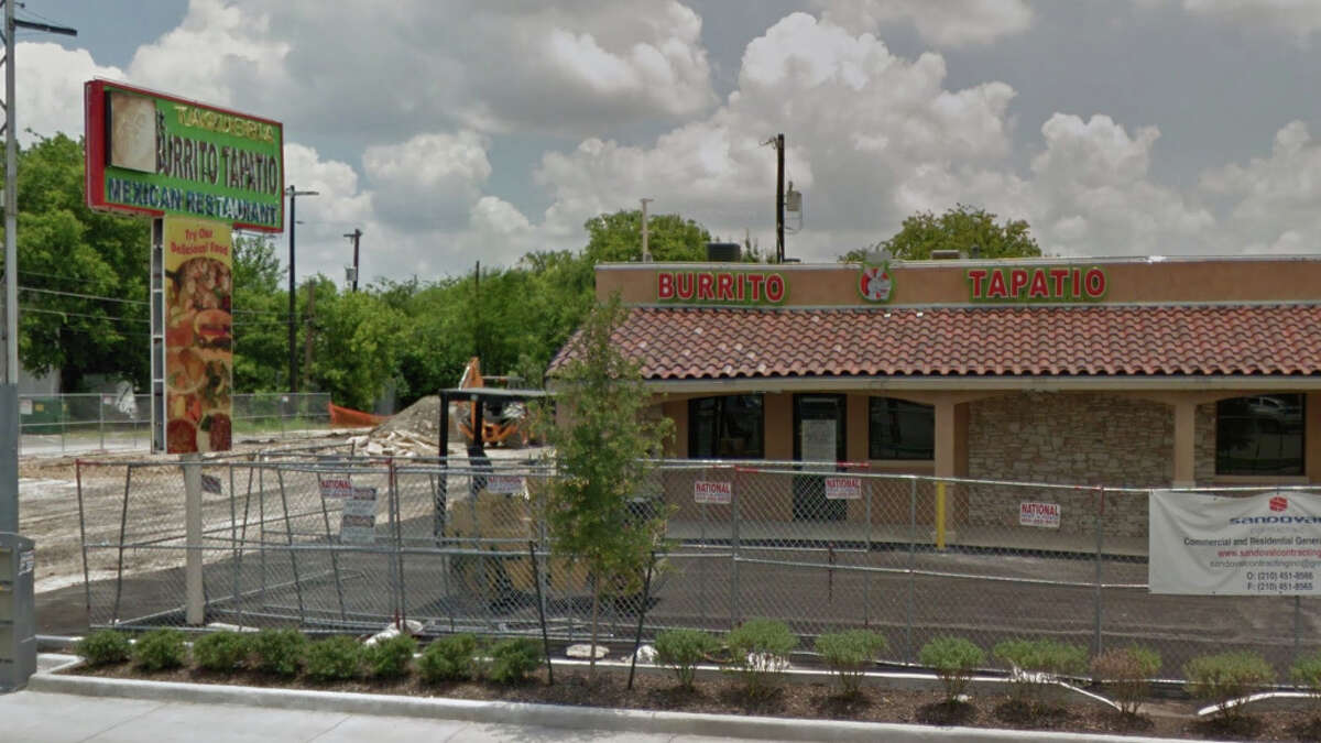 El Burrito Tapatio: 3008 West Ave. Date: 04/02/2019 Score: 80 Highlights: "Evidence of pests can be observed in the establishment." Storing raw frozen meat (packaged) under a leaking hand sink. Bare hand contact was observed with tortillas. Food was missing protective covers in refrigeration units. Prepared foods were improperly labeled. Employees using mop sink to wash hands, using hand sink to store soiled utensils. Unapproved drink containers found around several work stations throughout the kitchen. 