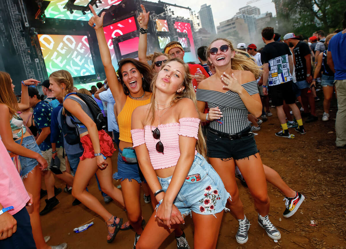 29 arrested as fans, musicians go wild at Lollapalooza 2017