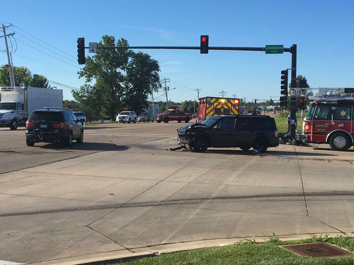 Traffic accident at Governors' Parkway and Troy Road