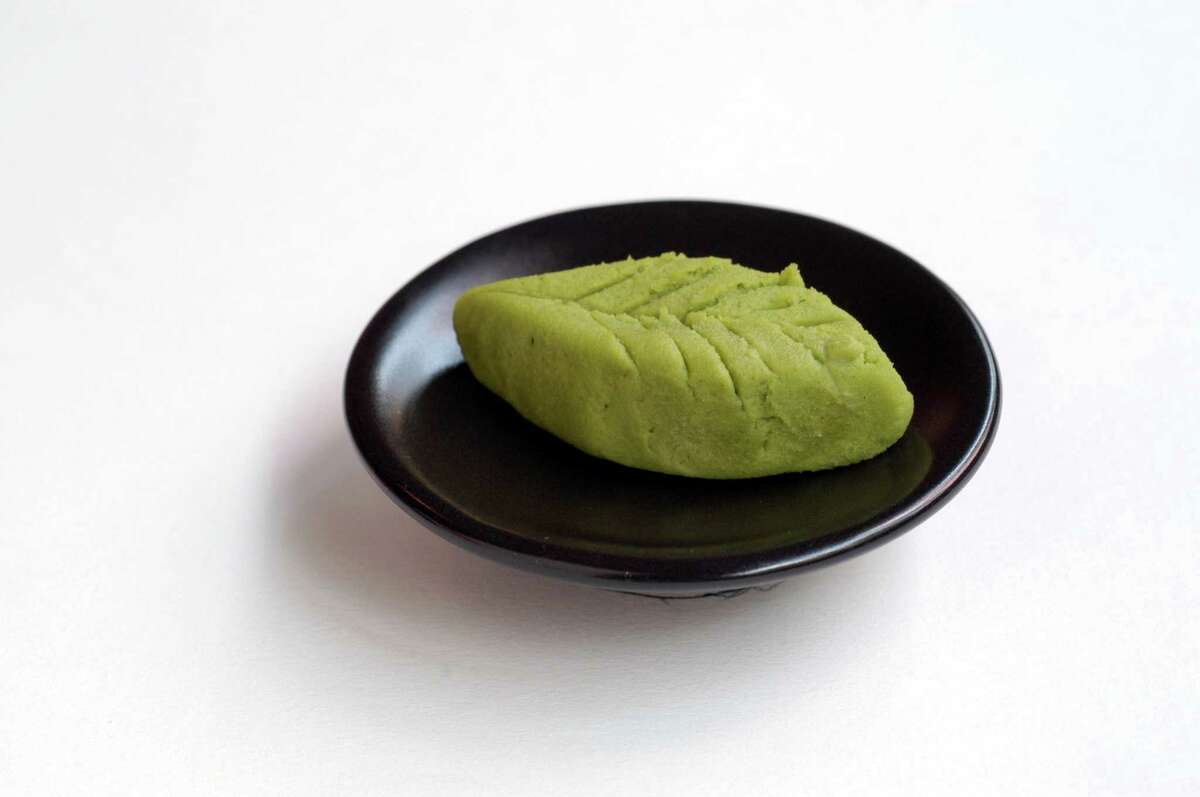 Using an allergy spray? Be alert to any changes in your vision