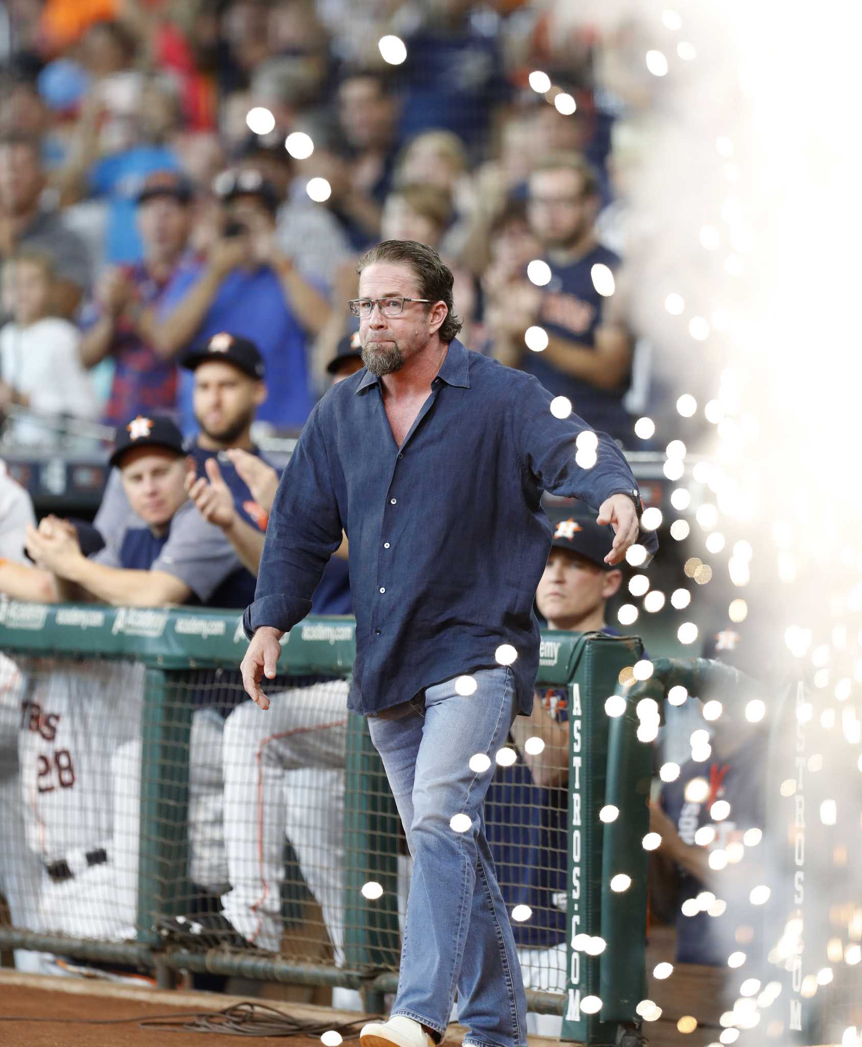 Jeff Bagwell thanks shapers of career in Hall induction speech