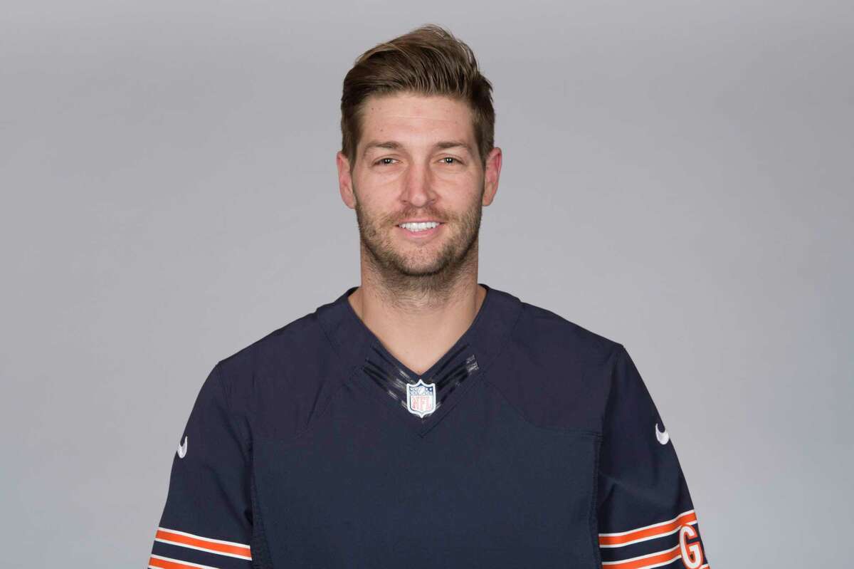 This is a photo of Jay Cutler of the Chicago Bears NFL football team. This image reflects the Chicago Bears active roster as of Wednesday, June 22, 2016. (AP Photo)