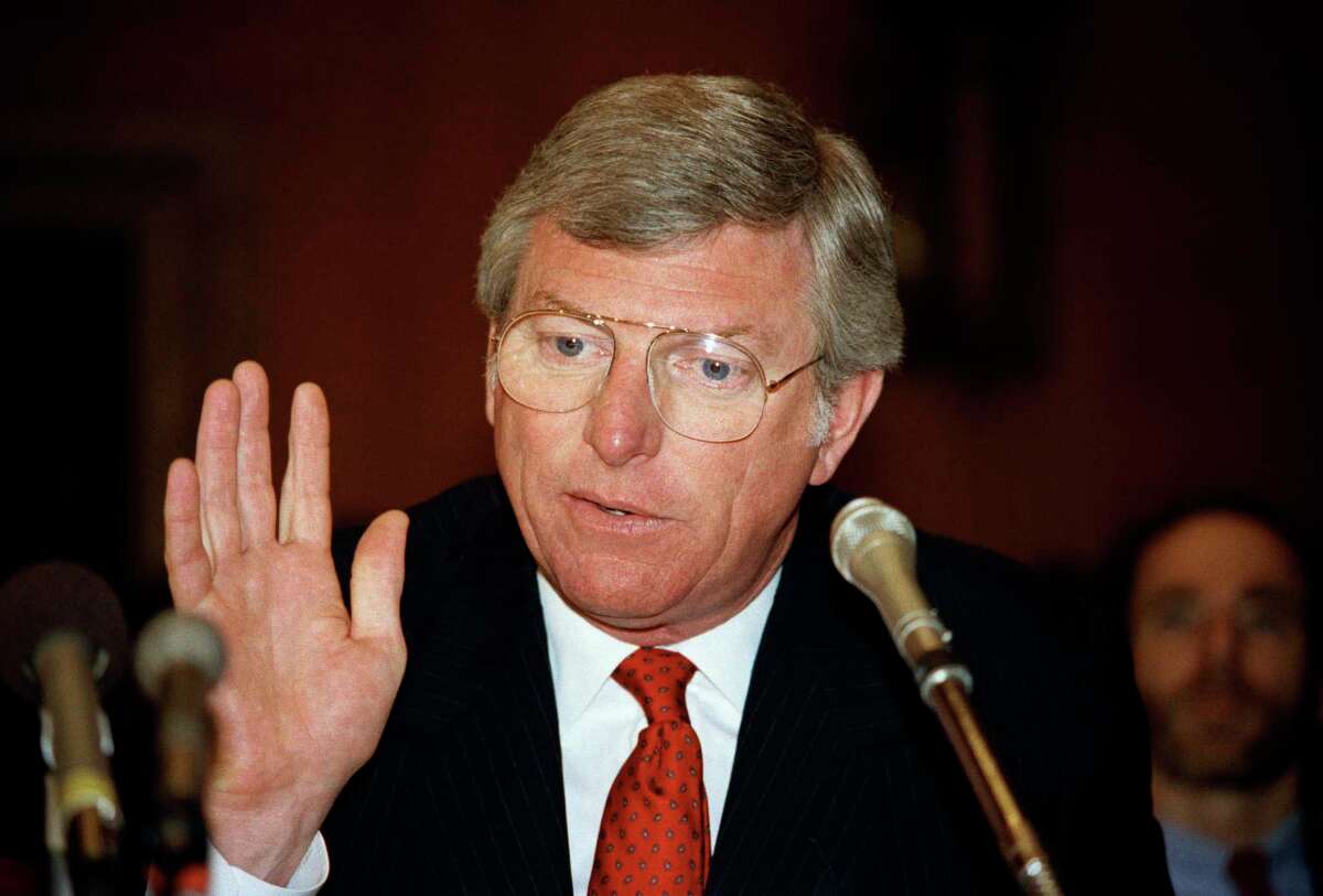 ﻿Gov. Mark White appears in 1985 before the U.S. Senate Committee on Environment and Public Works.