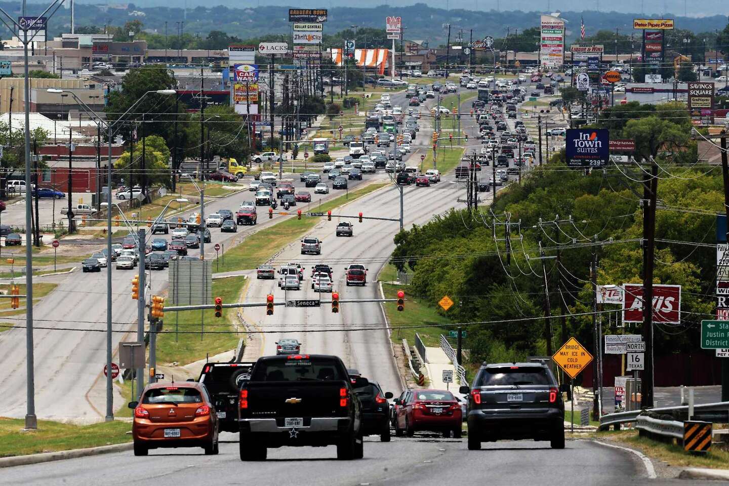 Major water line break burst causes outages in Leon Valley