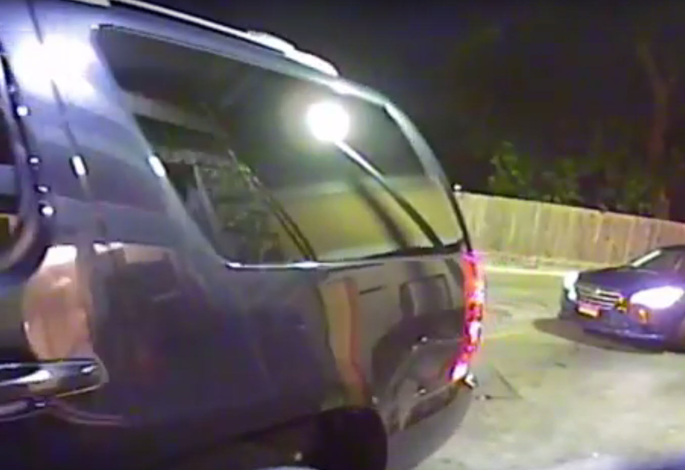 Video Robber jumps through McDonald's drivethru window, grabs cash