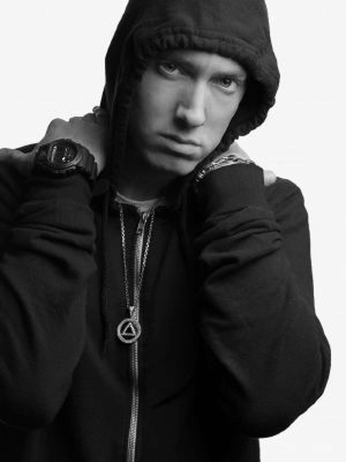 On Eminem?s ?The Marshall Mathers LP 2,? the same homophobic slurs, mommy issues and violent threats toward women remain.