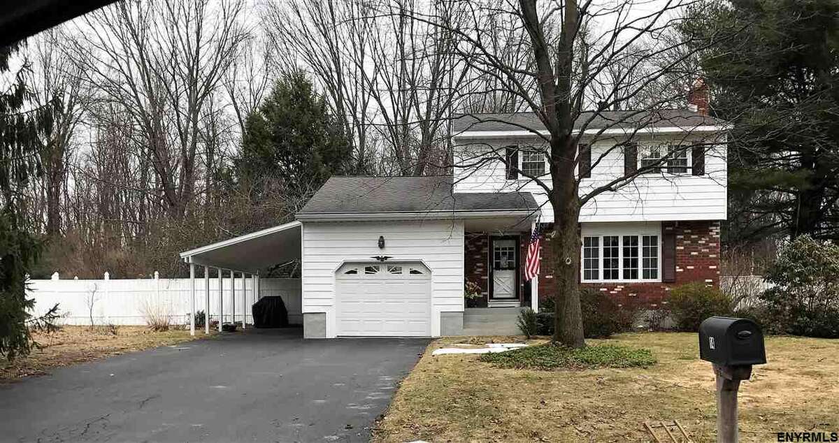 Photos 5 Saratoga County homes for under 300K