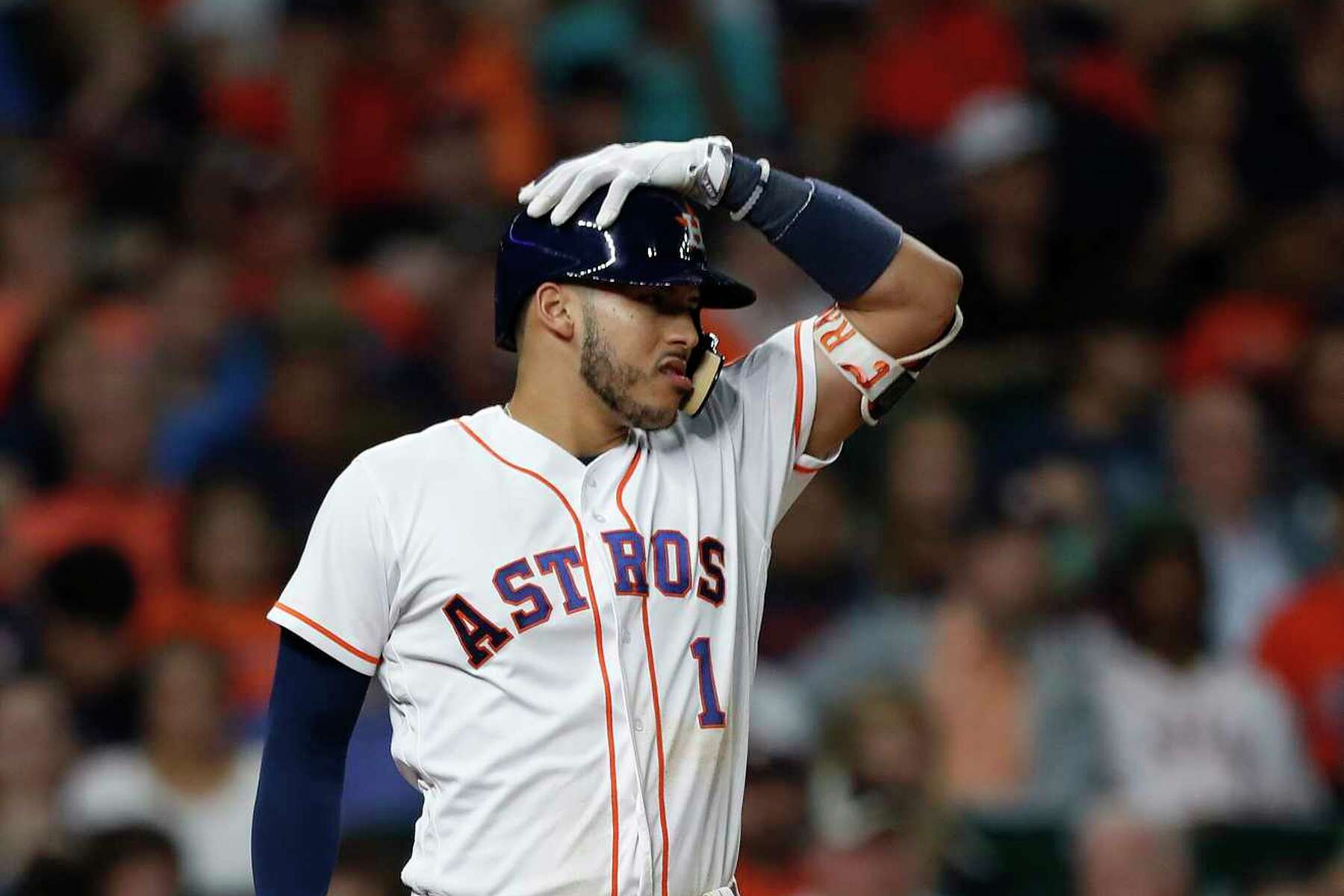 Former Houston Astro Carlos Correa tests positive for COVID-19