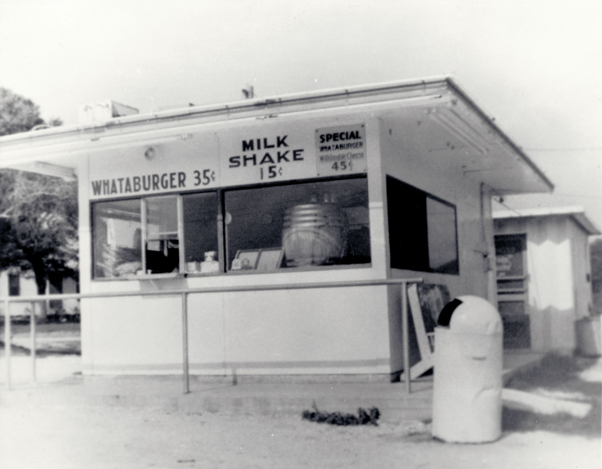 Whataburger Reunites 1950s Little League Baseball Team