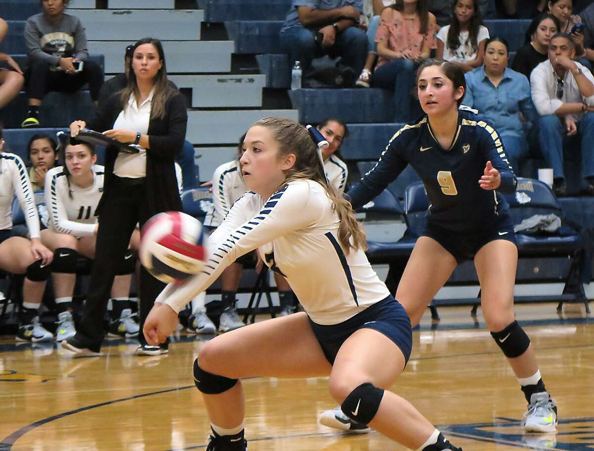 Amanda Ramirez, Anissa Davila and Alexander won their fourth straight game after sweeping Day 1 of the NEISD Tournament Friday with three victories.