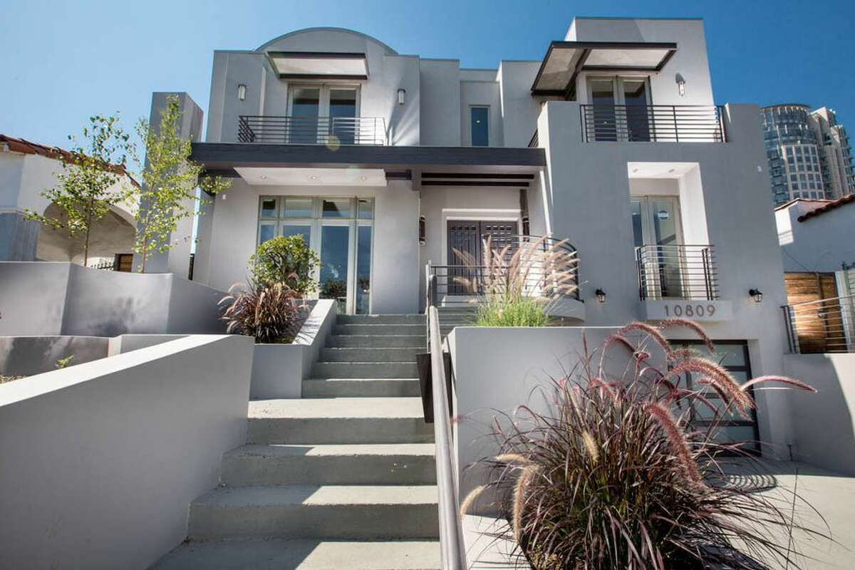 3. 10809 Wellworth Ave, Los Angeles, CAPrice: $3,895,000The deal: This five-bedroom, six-bathroom home offers 5,118 square feet of living space. The house features a grand-scale family room that opens to a sunny breakfast area and a chef's kitchen. The top floor has a private balcony, and the lower level comes with a media room, a gym, and an elevator.