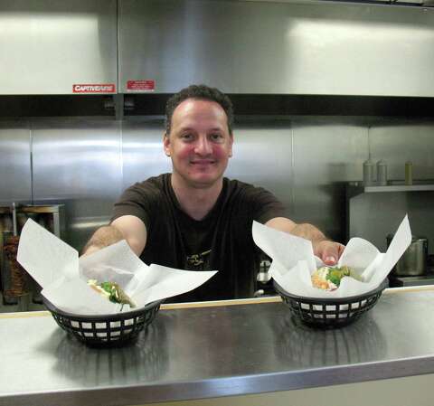 San Antonio S Wrigleyville Grill To Be Featured On Food Network S
