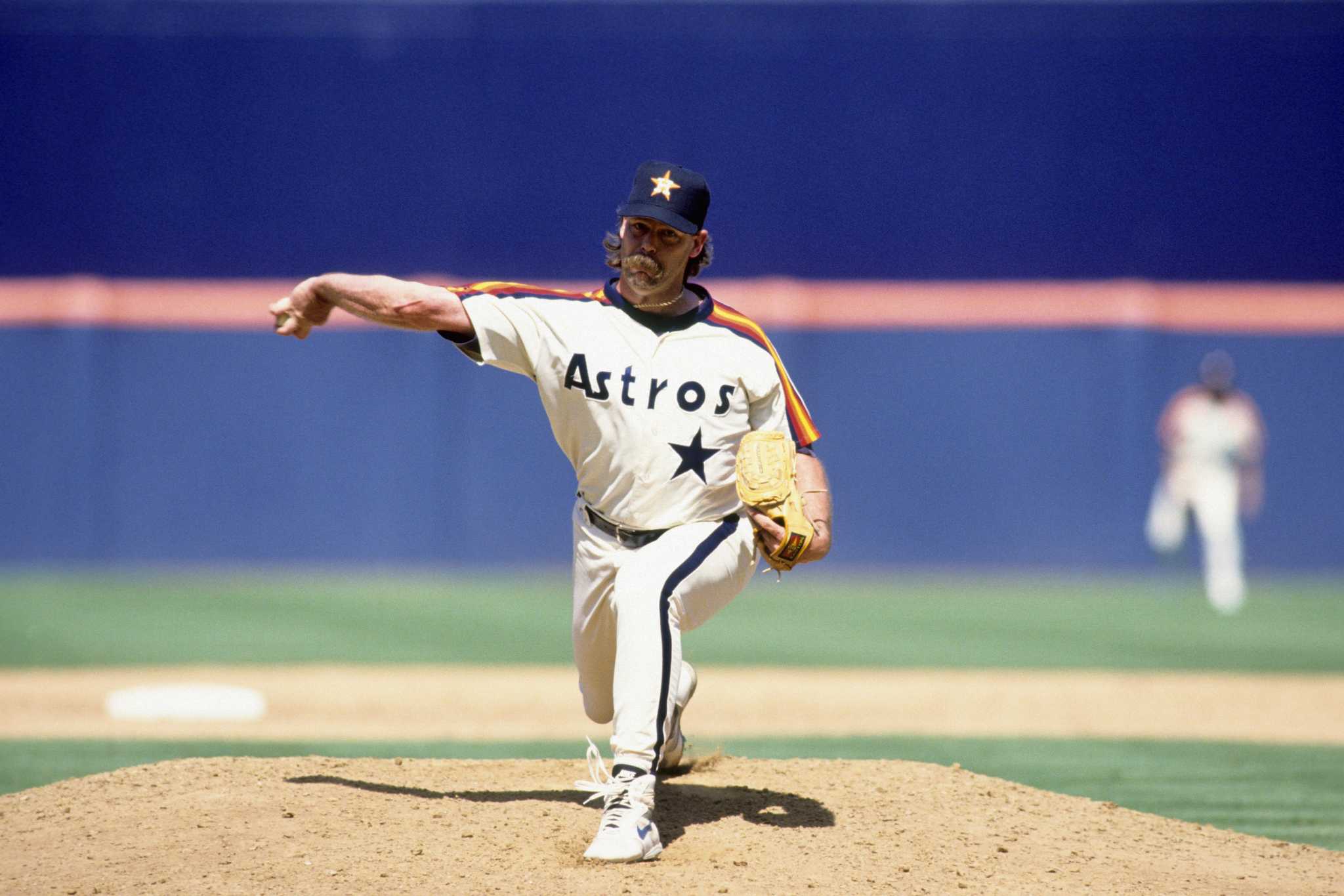 Former Astros closer Doug Jones dies, says ex-teammate