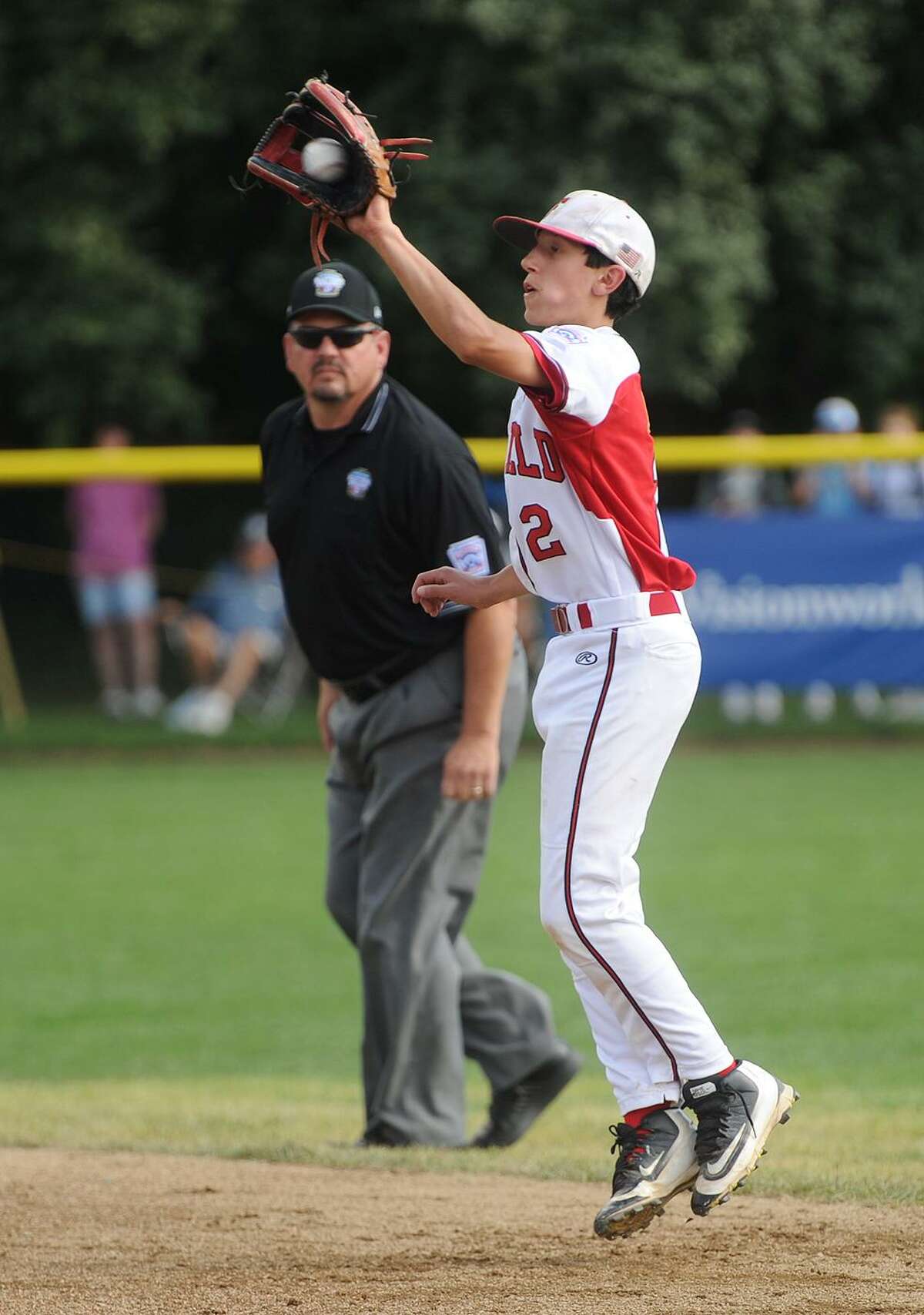 Fairfield American beats New Hampshire to reach New England