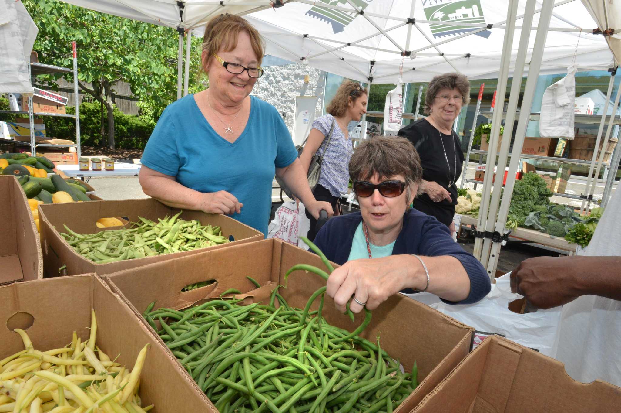 Fresh food for seniors axed from Malloy spending plan