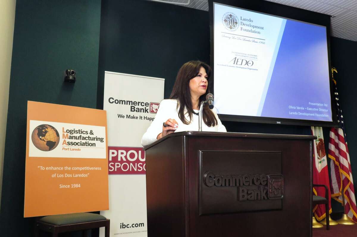 La directora de Laredo Development Foundation Olivia Varela fue la oradora invitada de la reunión mensual de LMA.