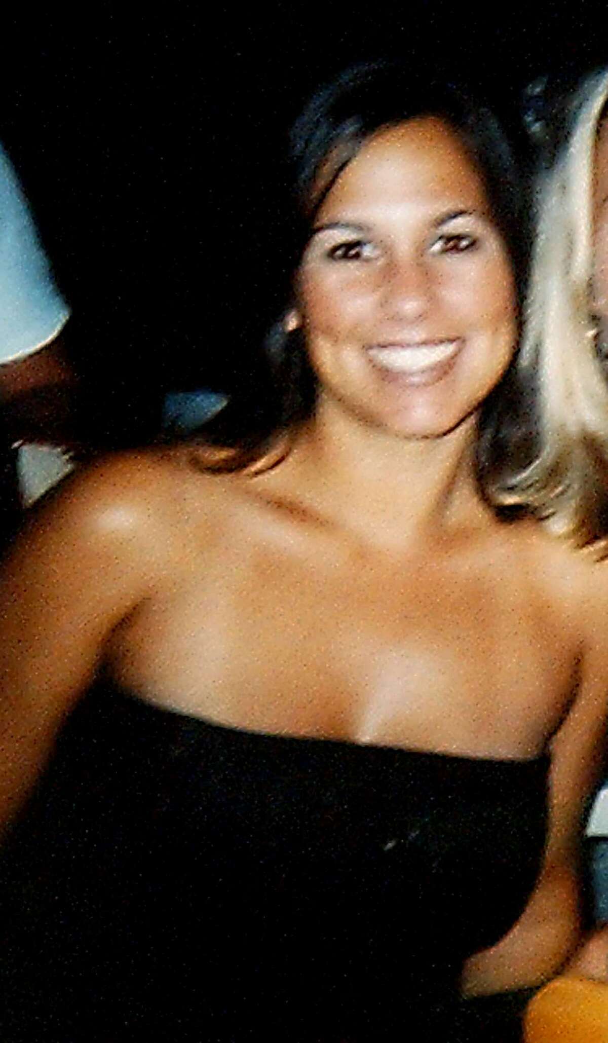 ** FKILE ** Laci Peterson, 27, of Modesto, Calif., is shown in this July 2002 family photo.A jury decided Monday Dec. 13, 2004 that Scott Peterson should be executed for murdering his pregnant wife, Laci, whose Christmas Eve disappearance two years ago was the opening act in a legal drama that captivated the nation. (AP Photo/Peterson Family) Ran on: 12-14-2004 Scott Peterson Ran on: 12-15-2004 A note at the burial site of Laci and Conner Peterson near Escalon (San Joaquin County) memorializes the slaying victims. Ran on: 12-15-2004 A note at the burial site of slaying victims Laci and Conner Peterson near Escalon (San Joaquin County) mentions the verdict. Ran on: 03-17-2005 Lee Peterson (left) and Jackie Peterson, parents of Scott Peterson, leave the courthouse where their son was sentenced to death. Ran on: 03-17-2005 Lee Peterson (left) and Jackie Peterson, parents of Scott Peterson, leave the courthouse where their son was sentenced to death. Also Ran on: 06-24-2007 Laci Peterson ALSO Ran on: 11-02-2007 Scott Peterson Ran on: 11-02-2007 Scott Peterson Ran on: 11-02-2007