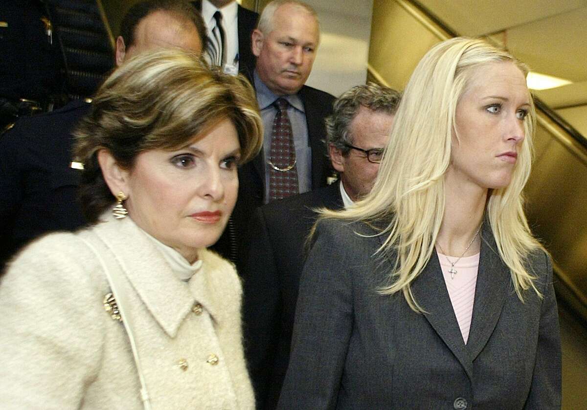Amber Frey (R) exits the courthouse with her attorney Gloria Allred, after the first day of Mark Geragos cross-examination during the Scott Peterson double murder trial August 23, 2004, at the San Mateo County Superior Courthouse in Redwood City. Scott Peterson is on trial for the murder of his wife Laci Peterson and their unborn child. REUTERS/Tony Avelar/Pool Ran on: 08-24-2004 Amber Frey, right, and her lawyer Gloria Allred leave Redwood City Courthouse after Freys first cross-examination session. Ran on: 10-27-2005 Amber Frey (right) leaves court with her attorney Gloria Allred during the trial of Scott Peterson.