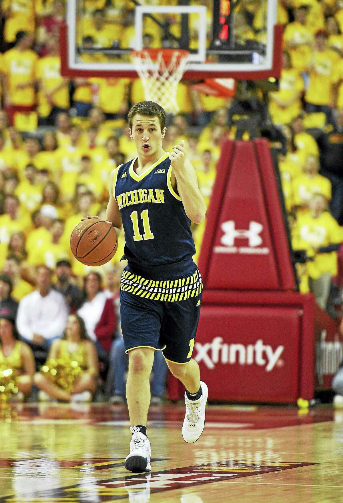 Former Michigan guard Andrew Dakich has backed out of a decision to play at Quinnipiac and instead will play at Ohio State.