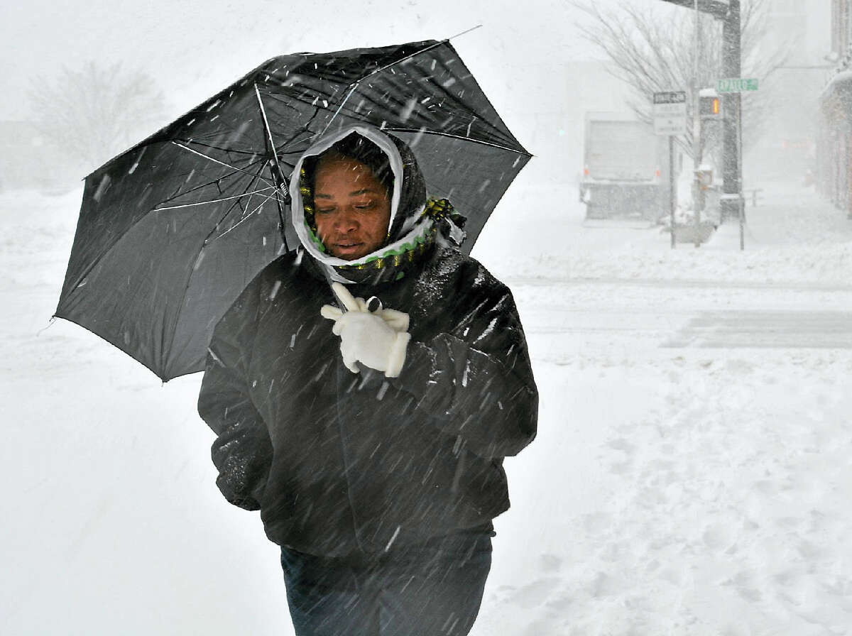 Middletown residents weather the snowstorm