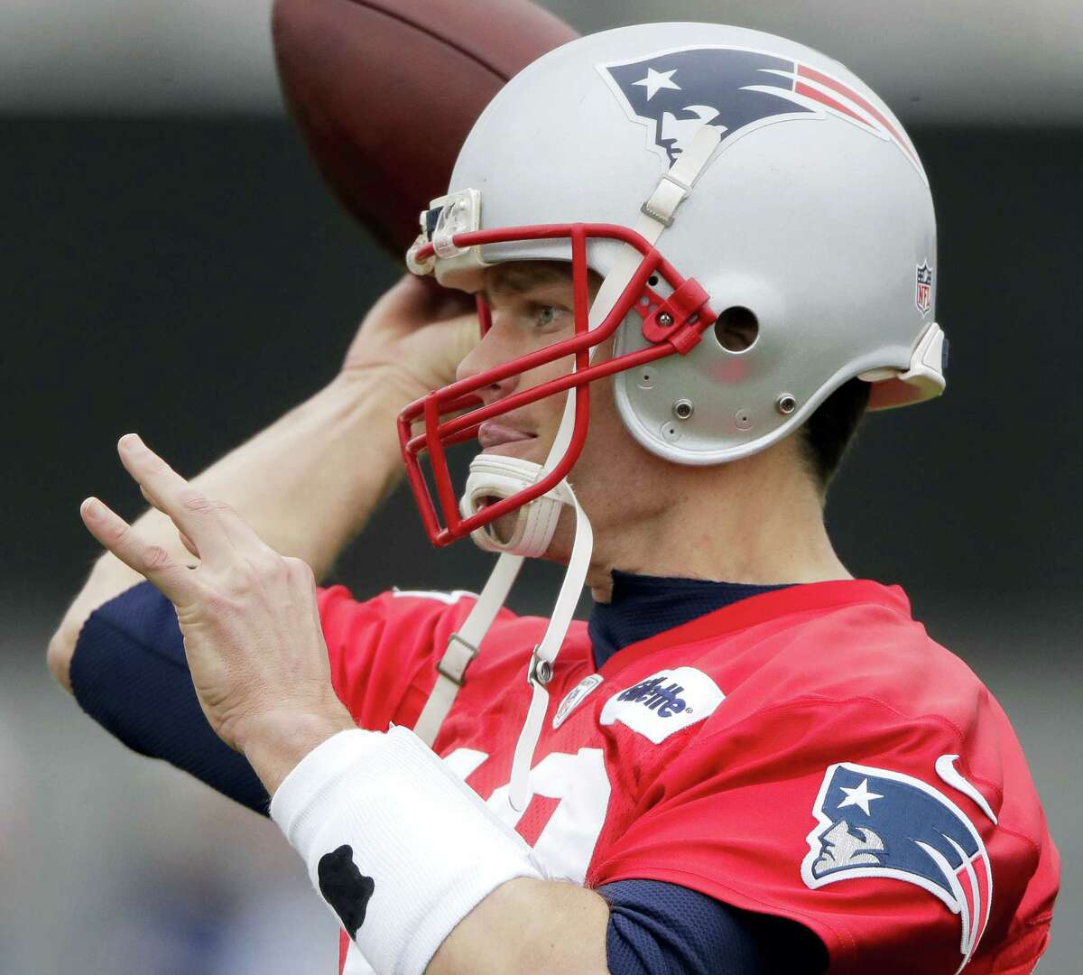 Does Patriots QB Brady need a 5th ring to be declared best ever?