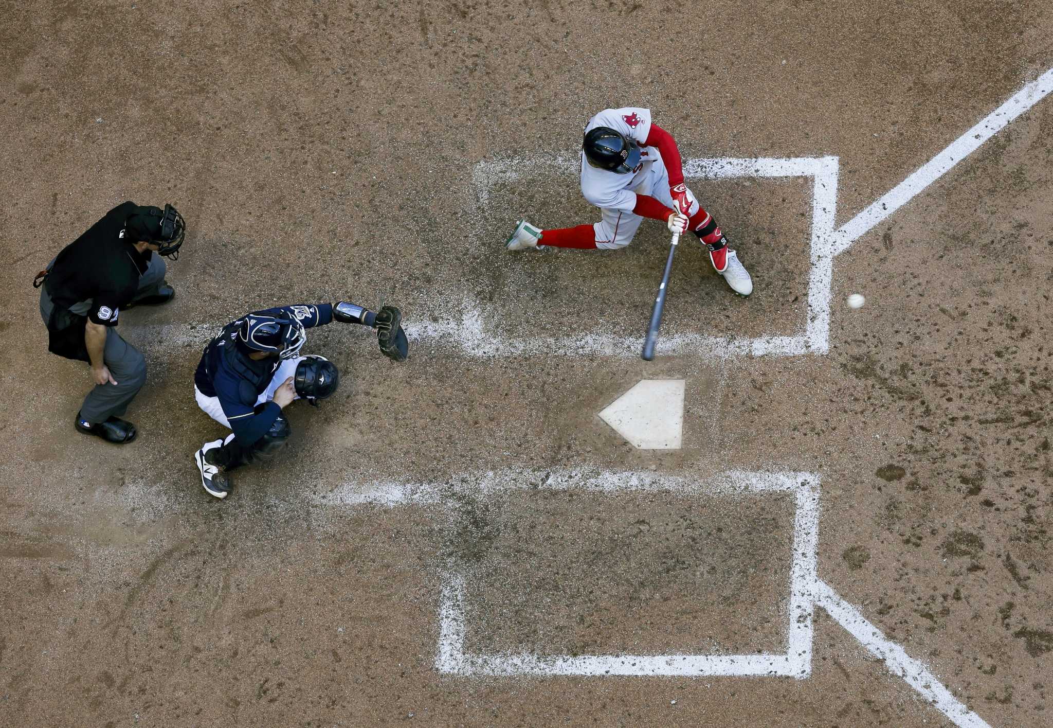 Sox win on Betts' 3-run homer in 9th