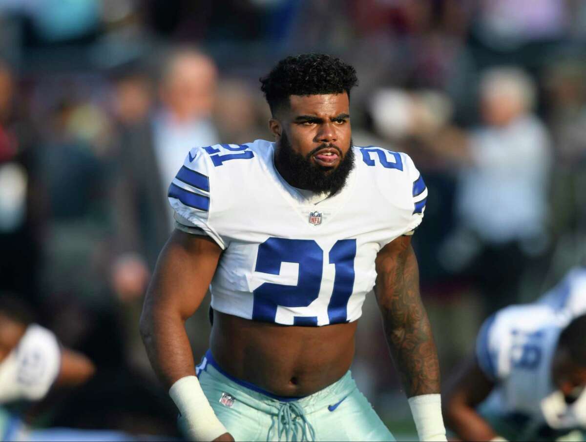 NFL World Reacts To Ezekiel Elliott Unhappy News - The Spun