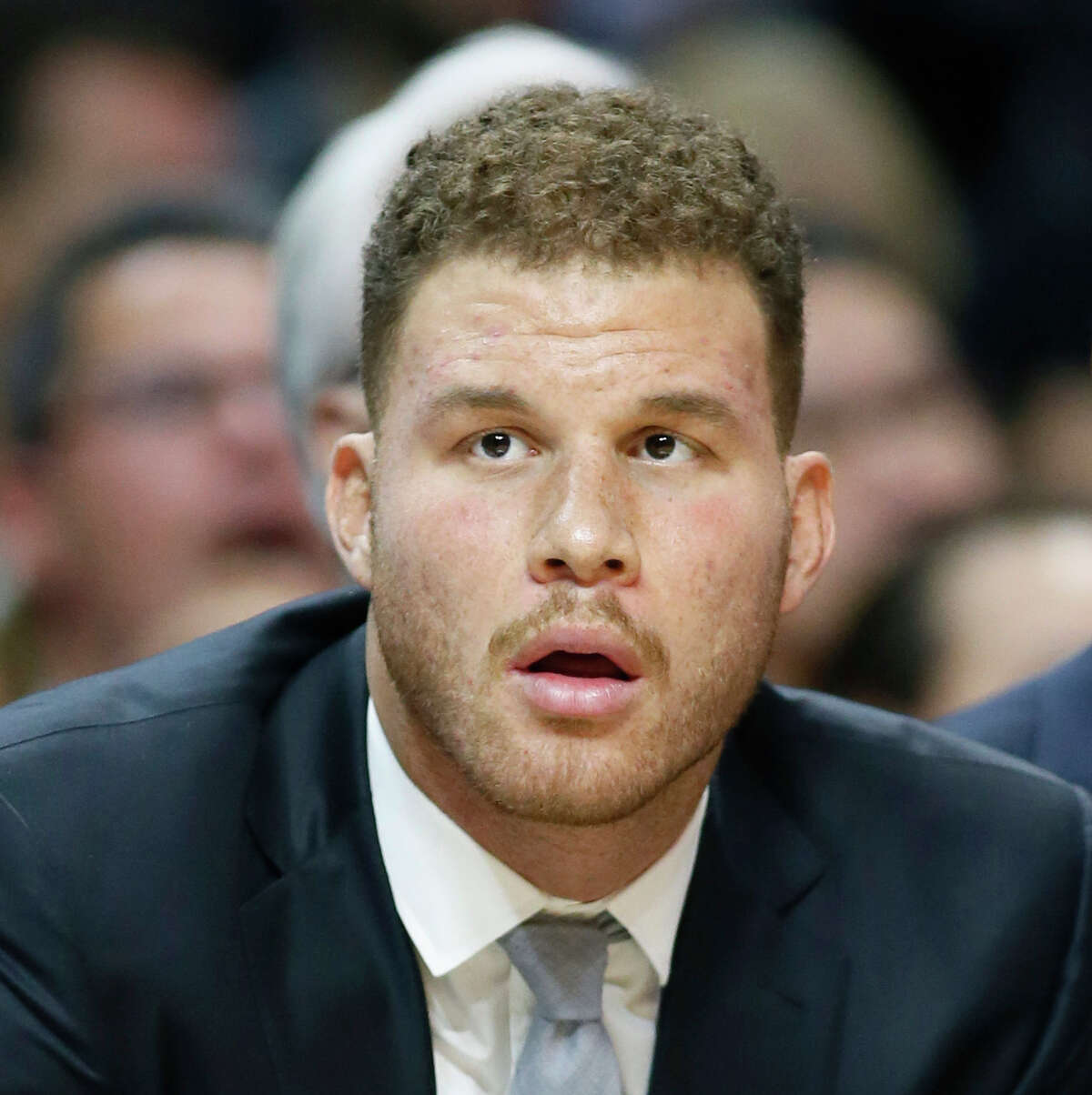 Blake Griffin hurt his hand in an altercation with a member of the Los Angeles Clippers’ staff on the team’s current road trip and will be sidelined for as long as six weeks.