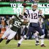 Brady ties Manning with 200th win, Patriots beat Jets 22-17