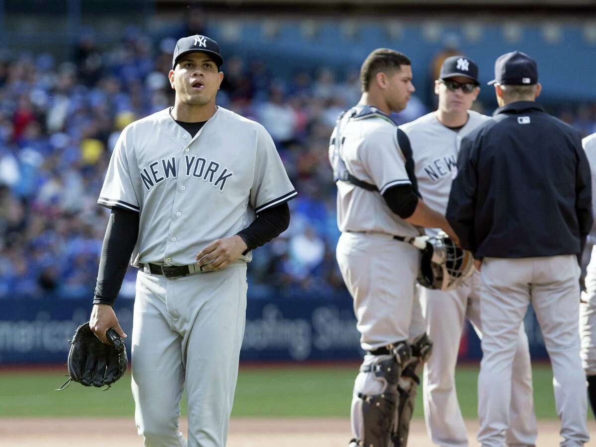 Yankees pitcher Dellin Betances comes out of the game in the ninth inning on Sunday.