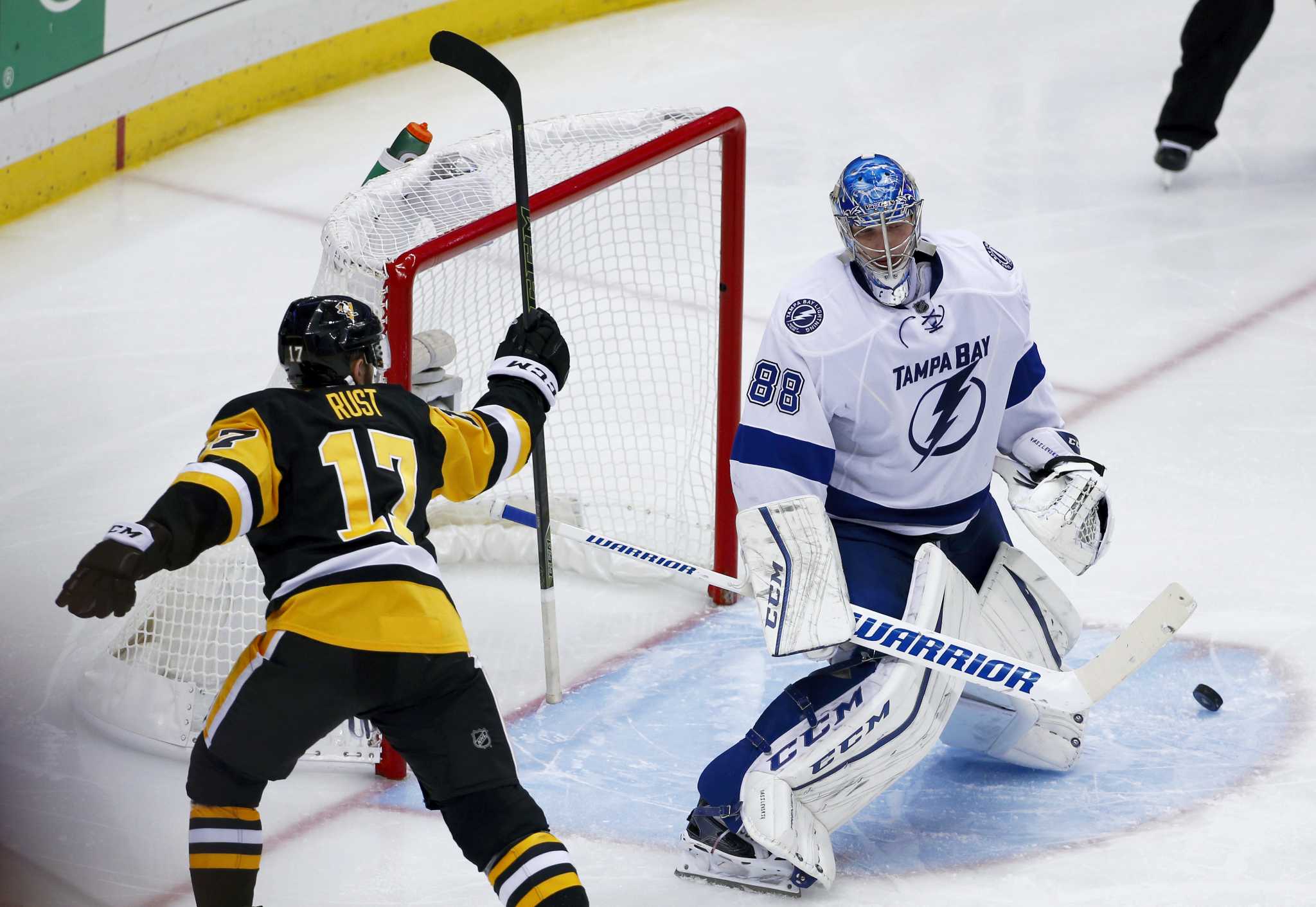 Tampa Bay Lightning Ben Bishop leaves Game 1 - Sports Illustrated