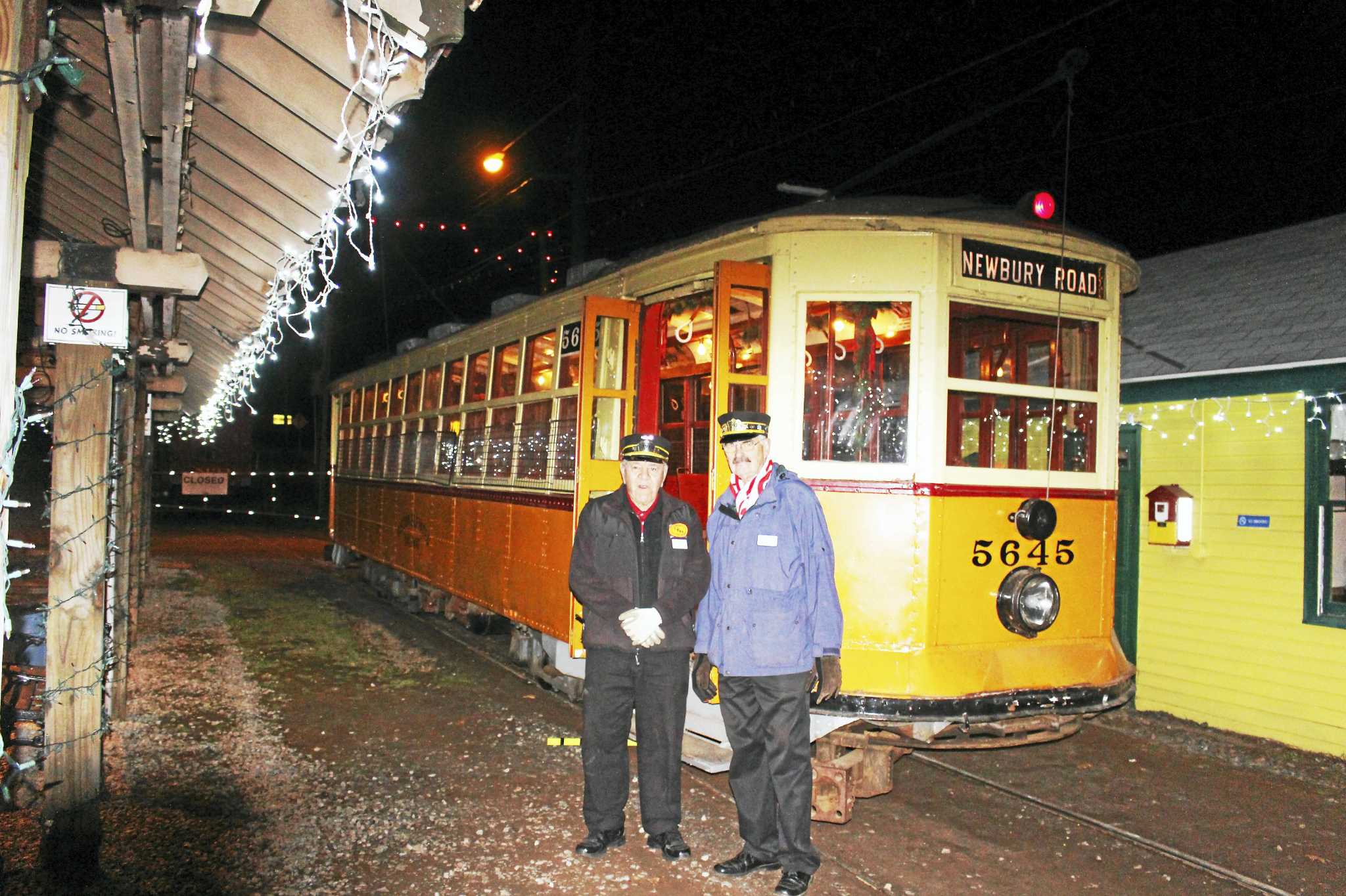 Connecticut Trolley Museum Ready For The Holidays