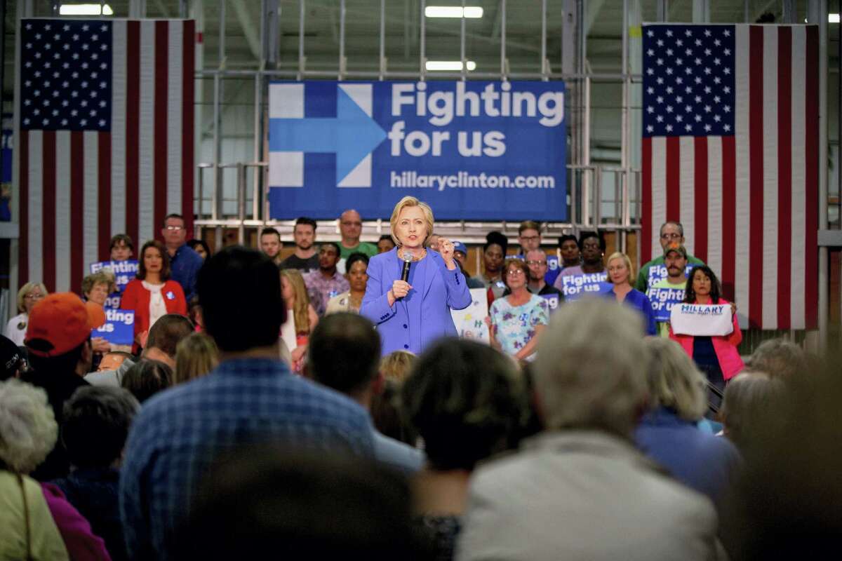 Clinton Sanders In Tight Kentucky Race Sanders Trump Win Oregon