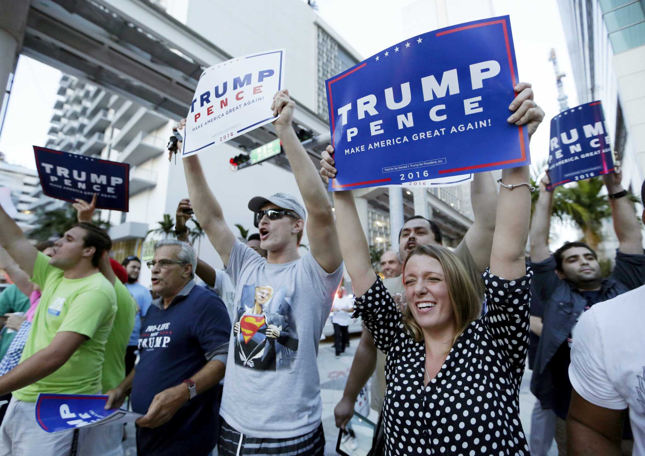 Letter: Trump sign taker should consider Constitution