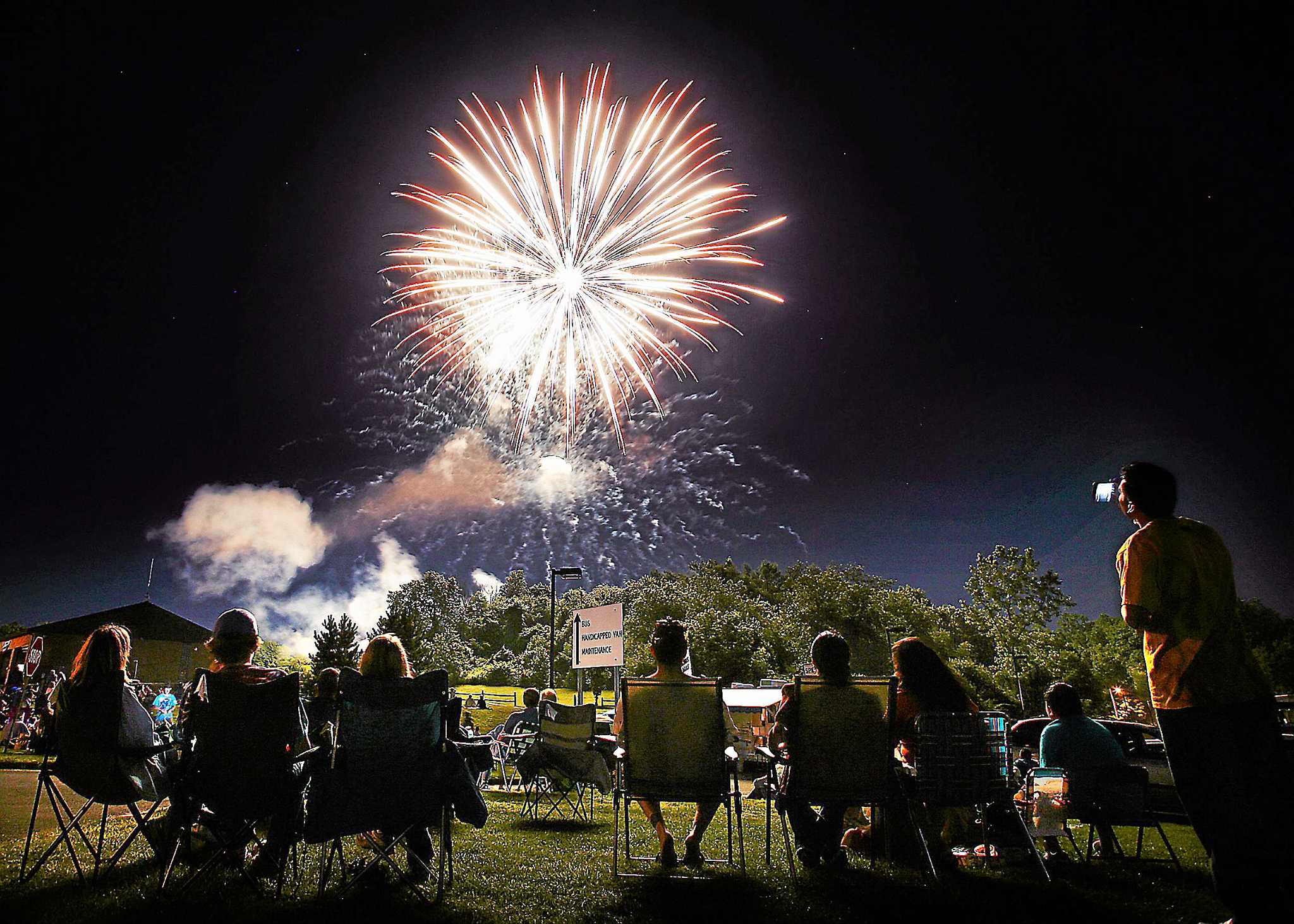 Fireworks cap observances of July 4th weekend in southern Connecticut