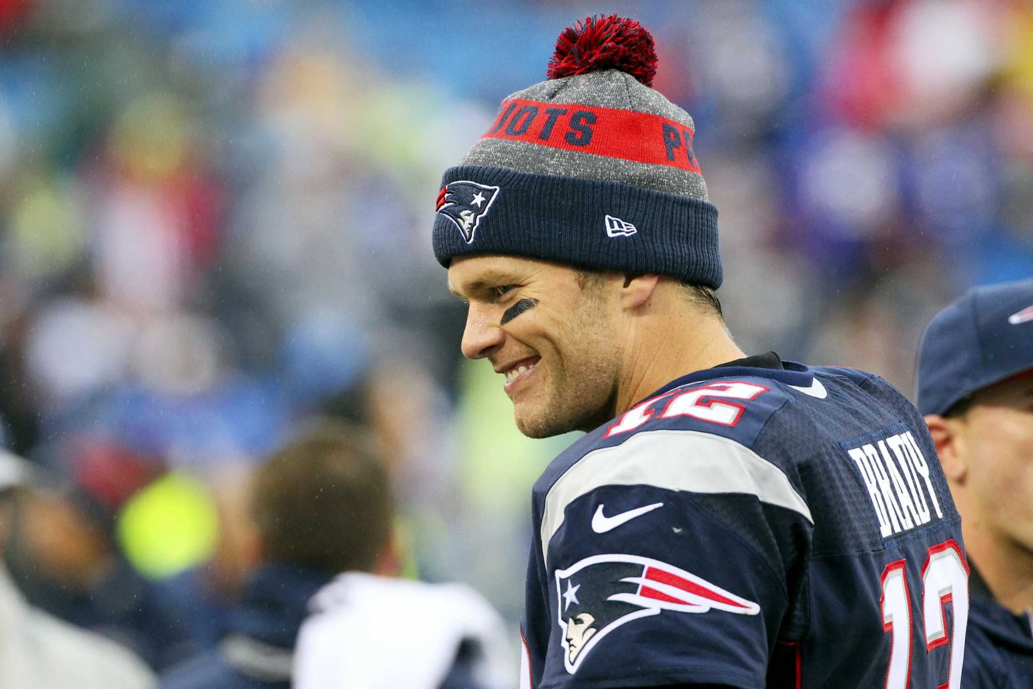 Tom Brady throws four TDs to lift New England Patriots to 45-24