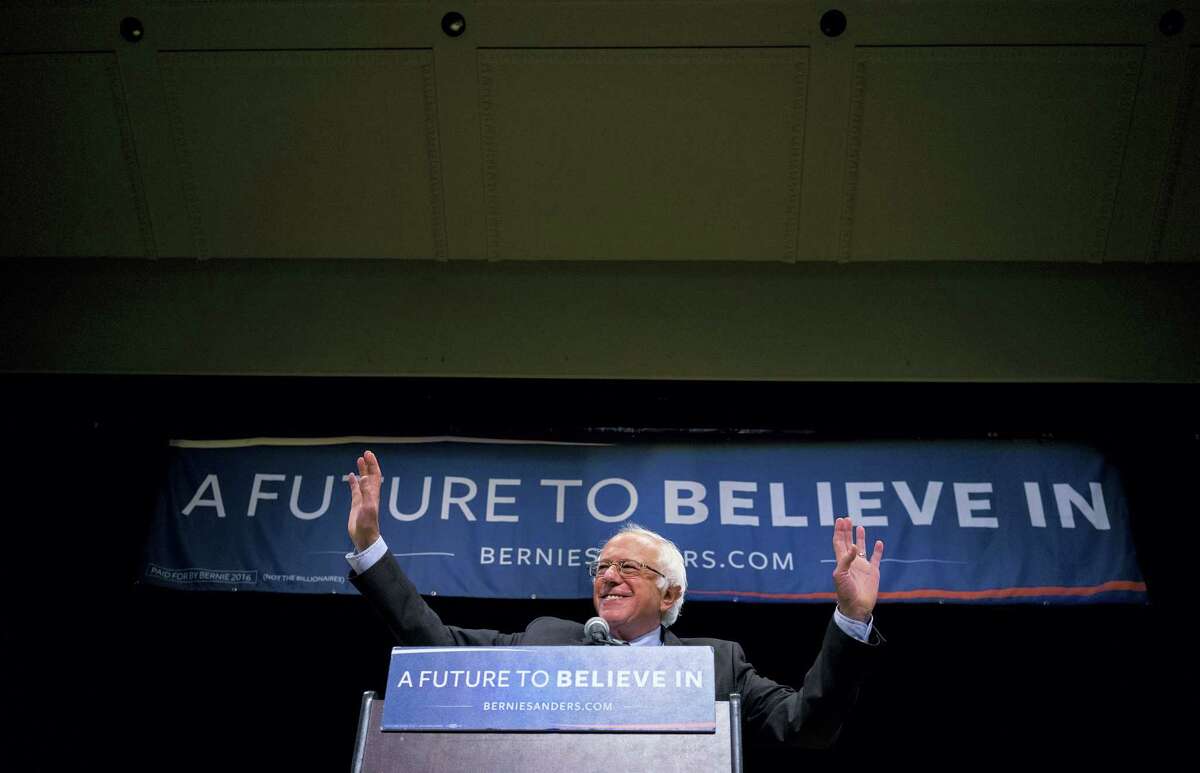 Democratic presidential candidate Sen. Bernie Sanders, I-Vt., acknowledges supporters as he arrive for an address in New York Thursday, June 23, 2016.