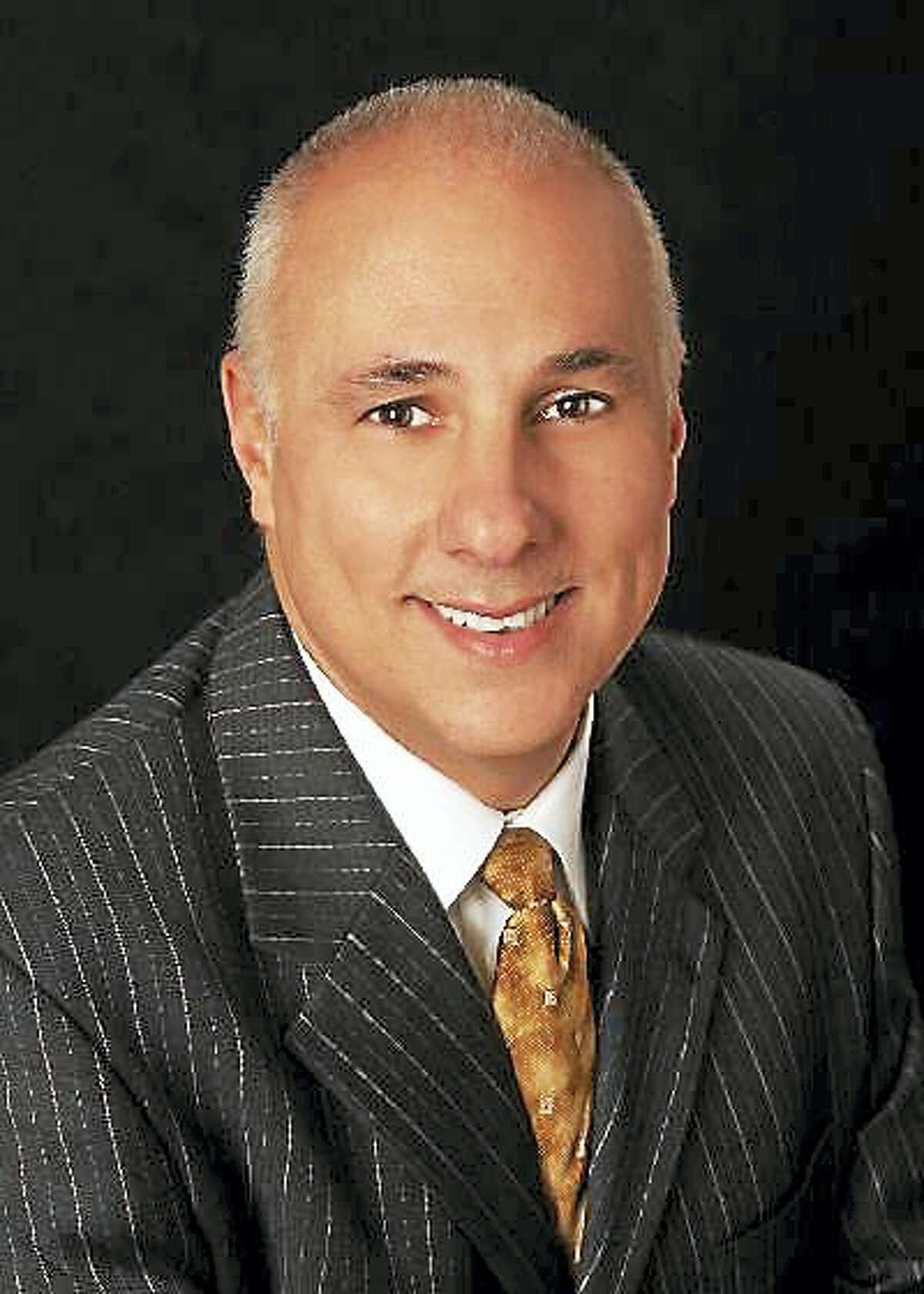 David Gallitto of Middletown, CT has been elected to serve asPresident of The New Haven Middlesex Association of REALTORSÆ(NHMR).David is the Vice President of Sterling Realtors in Middletown. He has been a real estateagent for 13 years and specializes in residential purchases and sales throughout theState of Connecticut. He holds a Bachelor of Arts degree from the University of NotreDame and serves on numerous committees and councils in his local communityincluding that of Chairman of the South Fire District Commission.