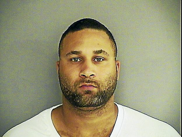 Middletown cops: New Haven felon had machete, altered BB gun in car