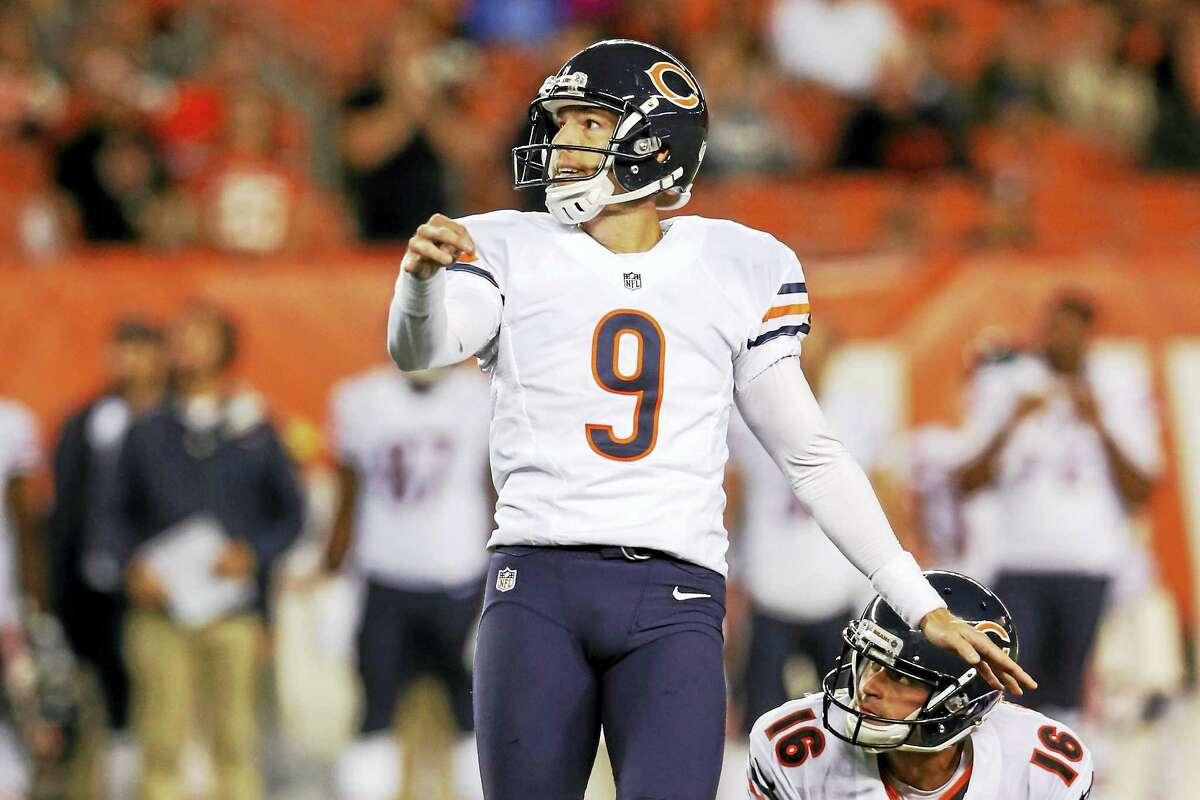 Former Chicago Bears kicker Robbie Gould will suit up for the Giants Sunday in London.