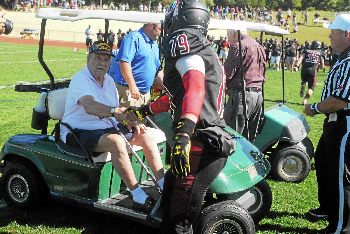 Football Valley/Old Lyme savors historic win