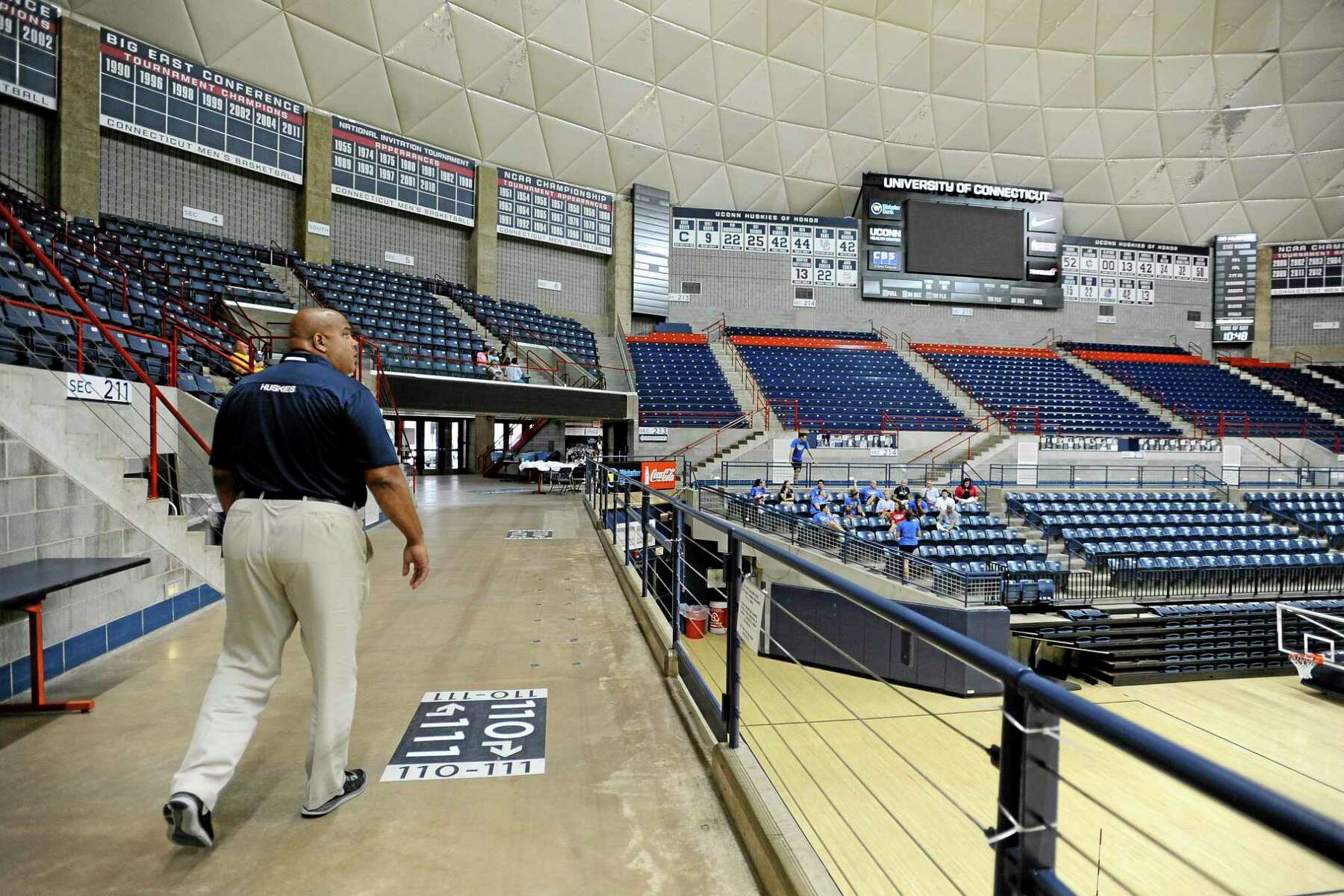 Gampel Pavilion Seating Capacity