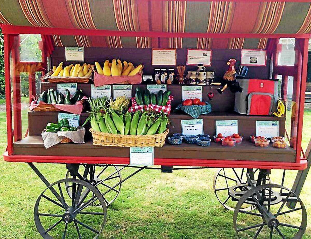 Cromwell clarifies fees for farmers market crafters