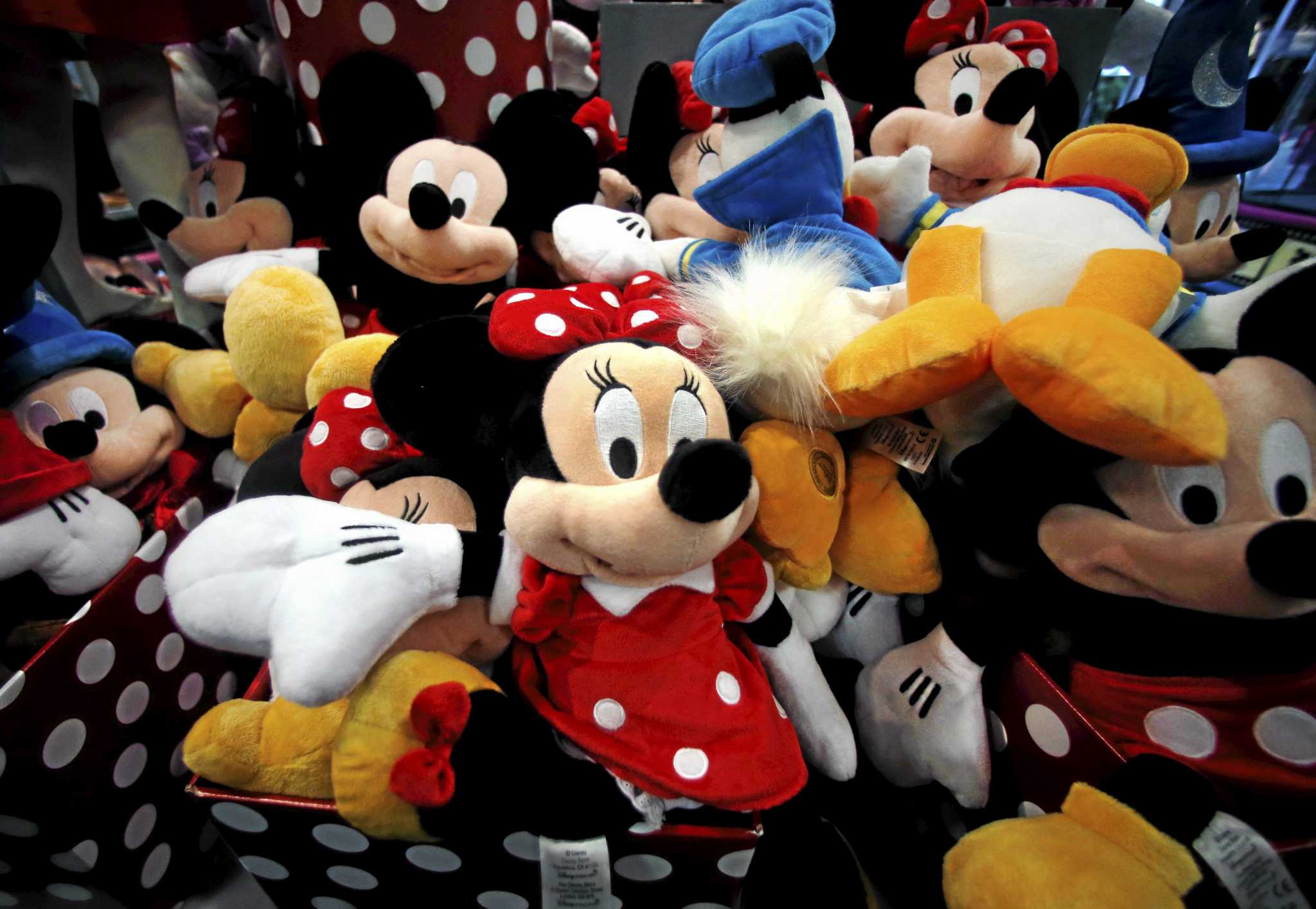 Disney 2nd quarter earnings beat Street, helped by ‘Frozen’