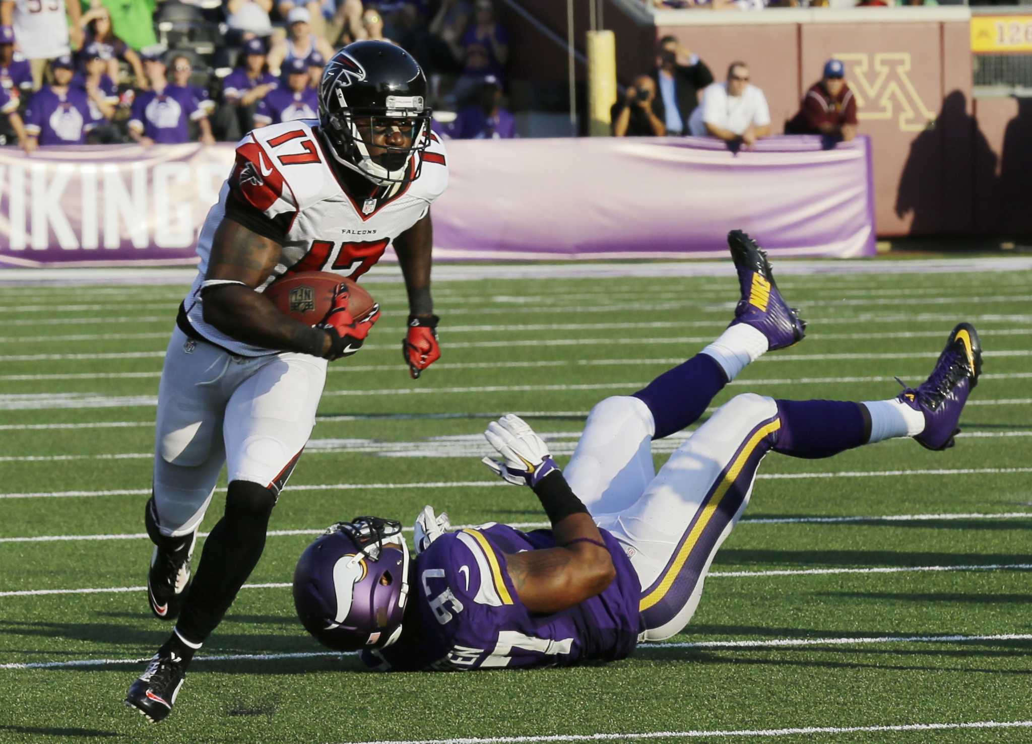 Devin Hester Close To Breaking Big Return