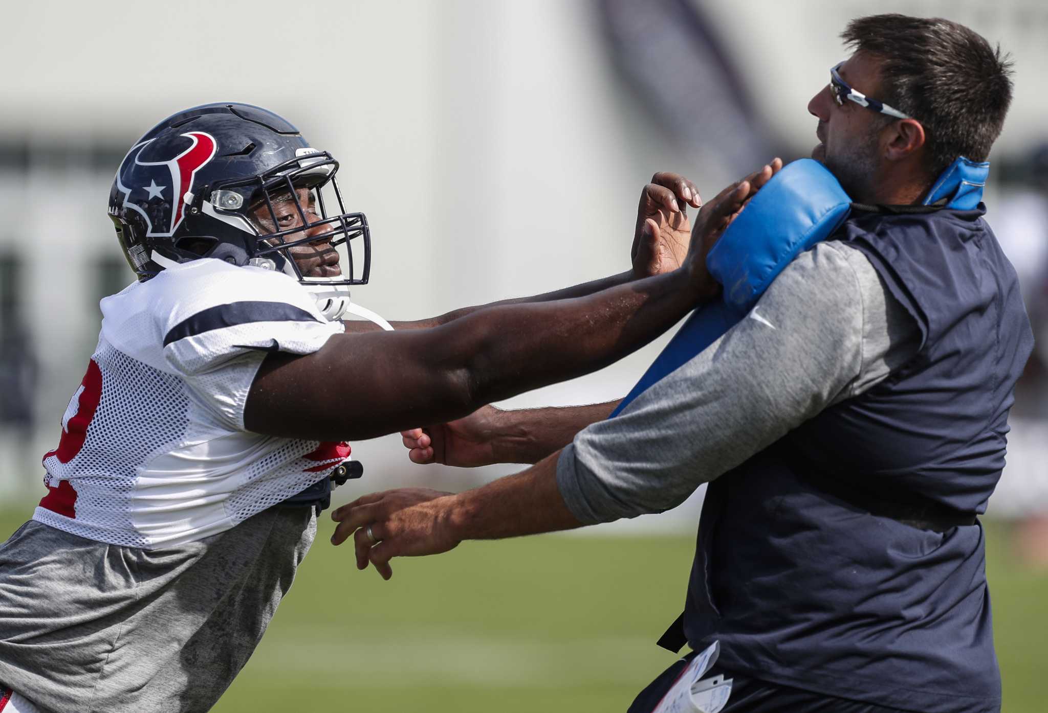 Helmet Stalker on X: Texans LB Brian Cushing is now in a VICIS