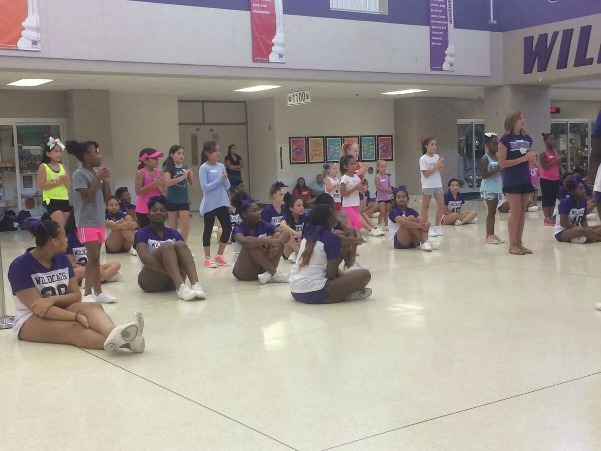 Humble cheer hosts clinic for community