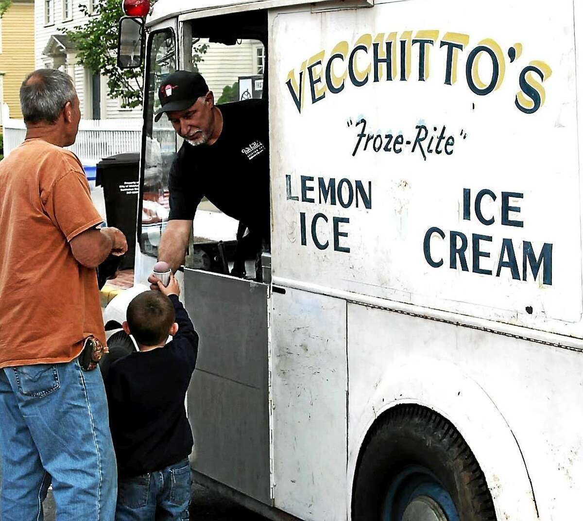 Photo credit Darrell Lucas/Middletown Eye News Several generations of the Vecchitto family have had a hand in the family business over decades of selling popular ices, from a truck and a shop located on deKoven Drive.